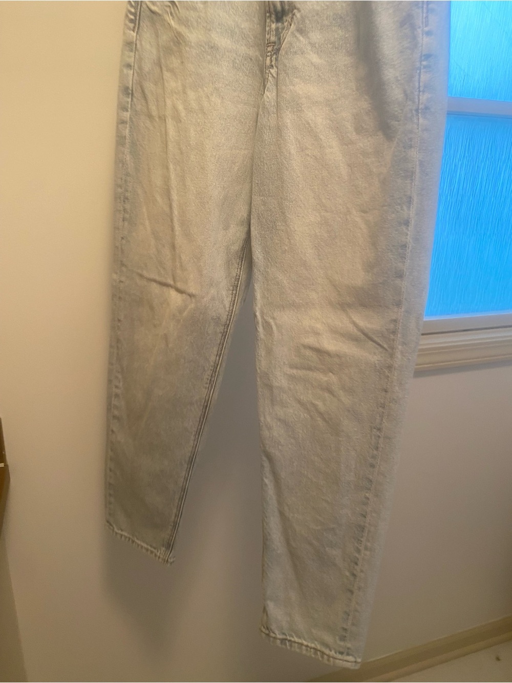 American Eagle Outfitters Mom Jeans Light Blue Jeans